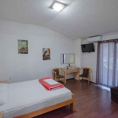 Hotel Kiko Битола Экстерьер фото