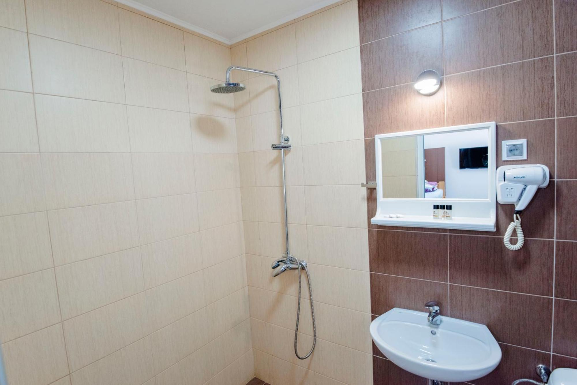 Hotel Kiko Битола Экстерьер фото