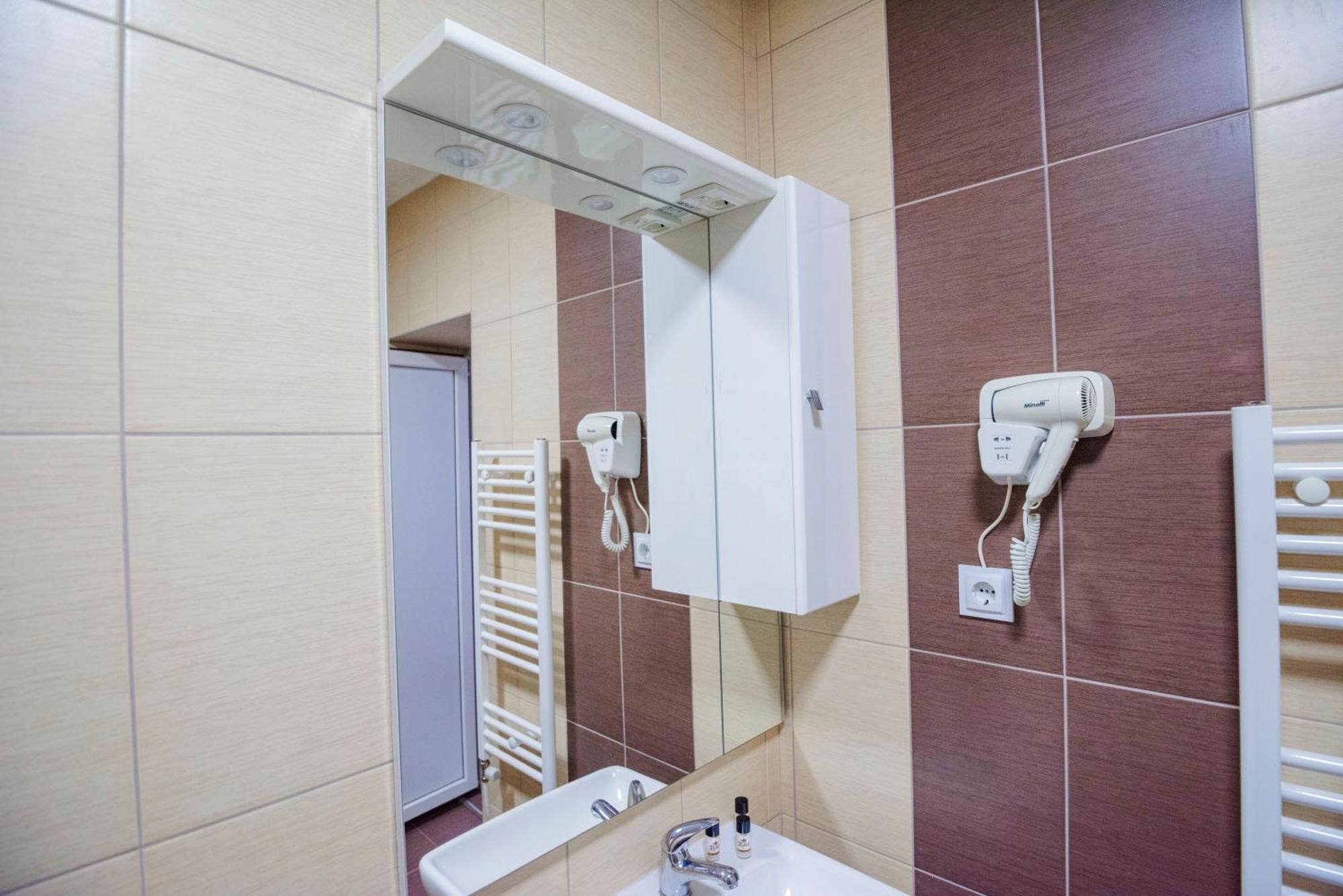 Hotel Kiko Битола Экстерьер фото