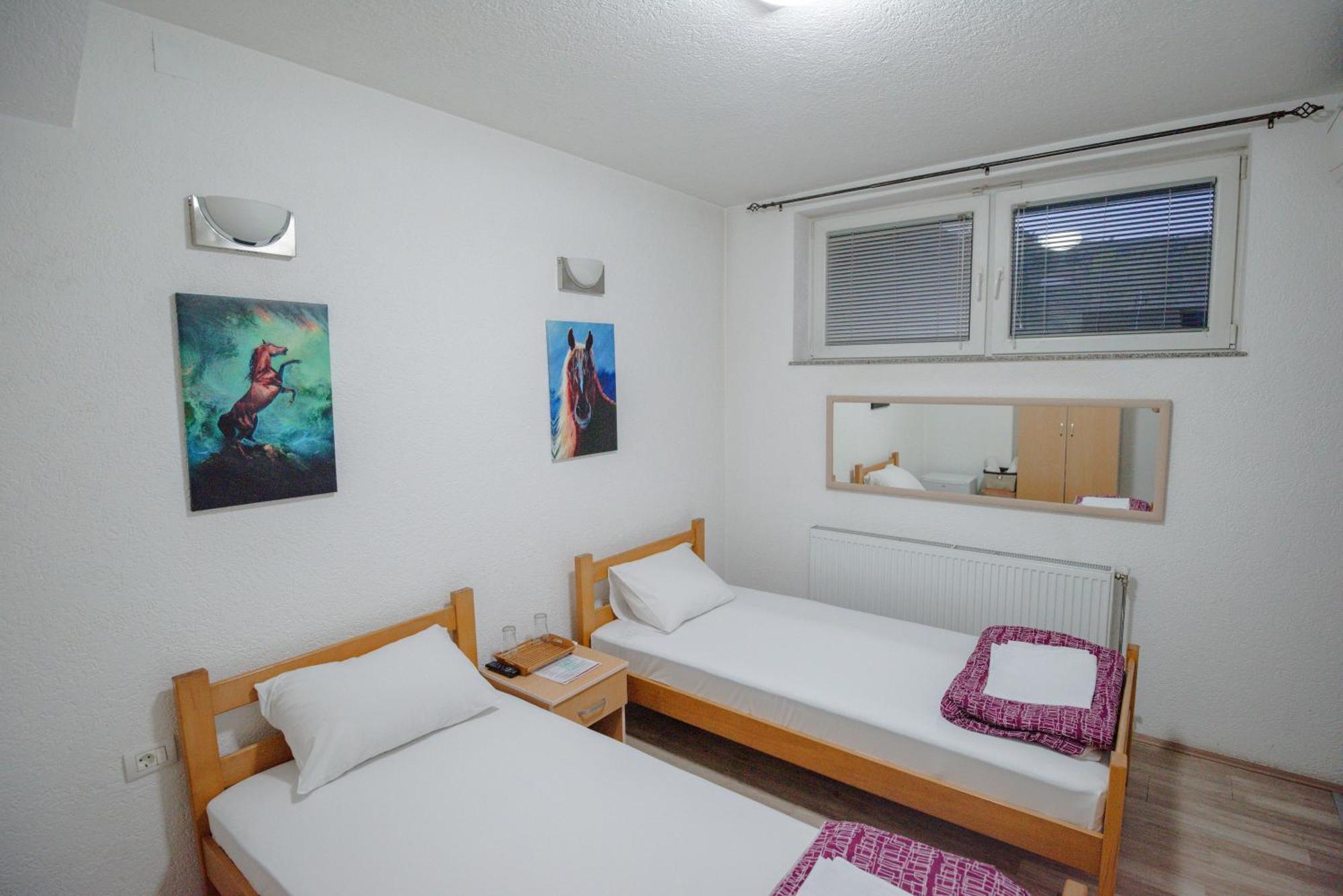 Hotel Kiko Битола Экстерьер фото