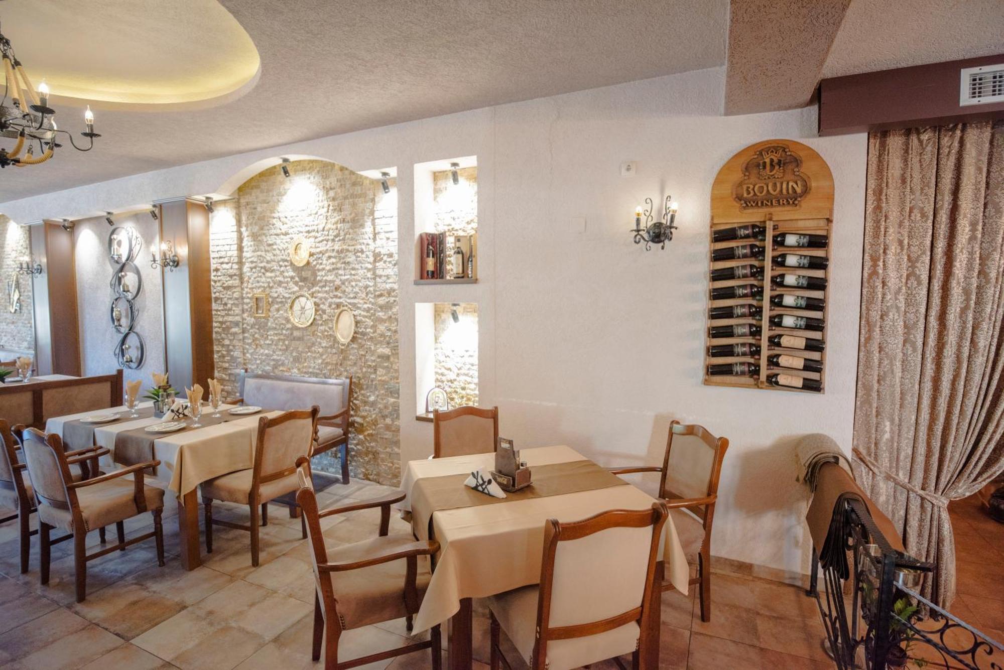 Hotel Kiko Битола Экстерьер фото